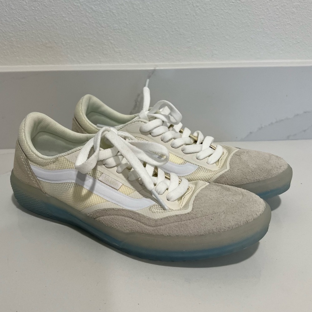 Vans Kids Ave Pro Sneakers Size 4
